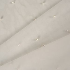 Tulle blanc avec perles