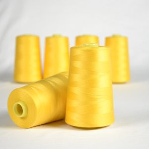Overlock/coverlock Fil de polyester NTF 5000 - couleur jaune